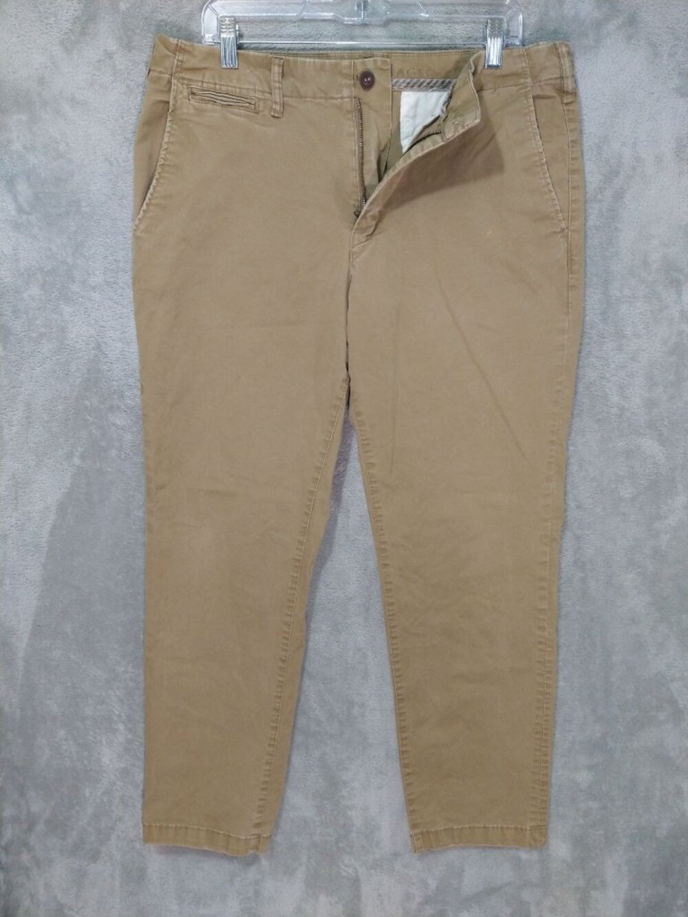 American Eagle Pants Mens 36x32 Beige Chino Original Straight Flat Front Preppy